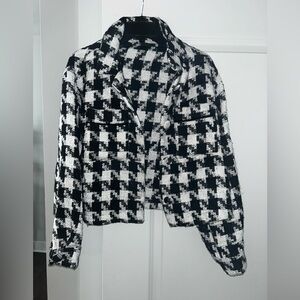 Houndstooth light jacket